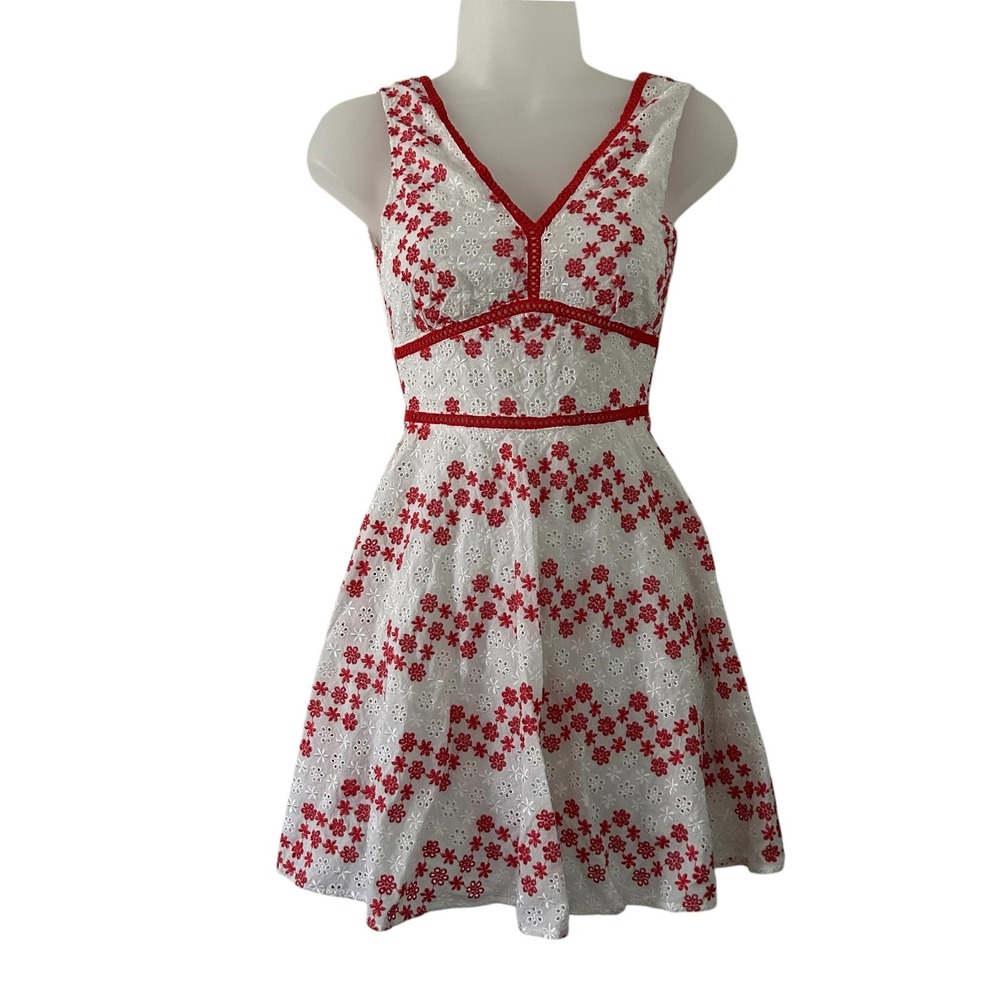 Blue Rain Women's Fit & Flare Lined Floral Eyelet Crochet V-Neck Mini Dress XXS